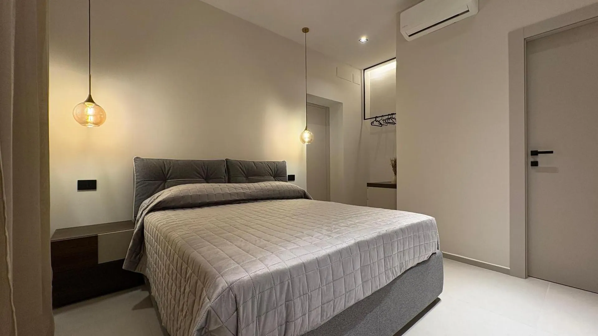 Konukevi Stay In Naples 3 İtalya